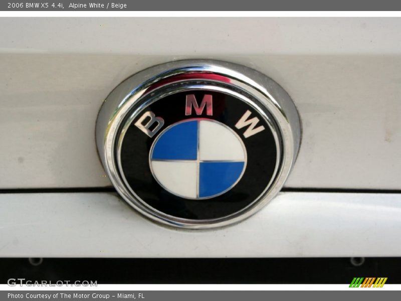 Alpine White / Beige 2006 BMW X5 4.4i