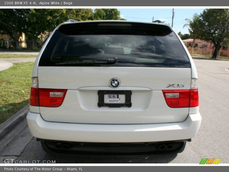 Alpine White / Beige 2006 BMW X5 4.4i
