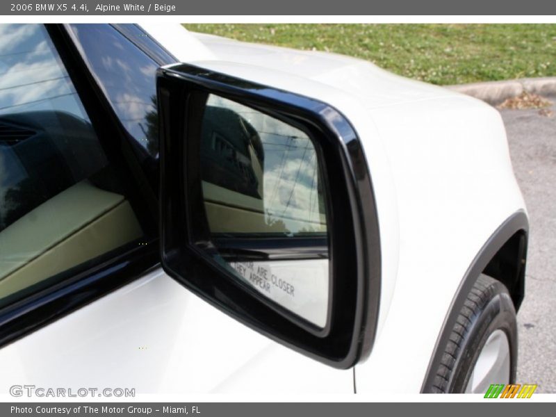 Alpine White / Beige 2006 BMW X5 4.4i