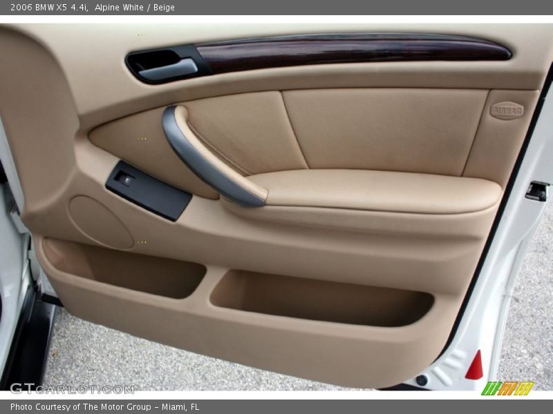 Alpine White / Beige 2006 BMW X5 4.4i