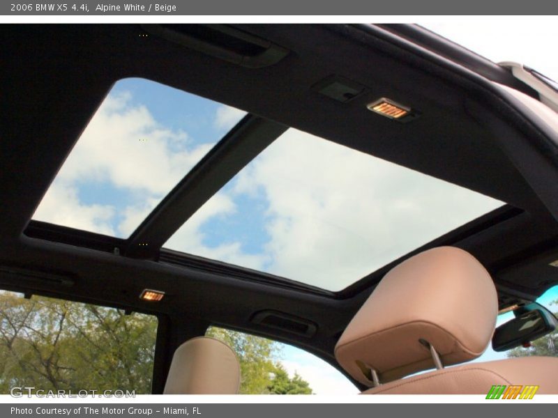 Alpine White / Beige 2006 BMW X5 4.4i