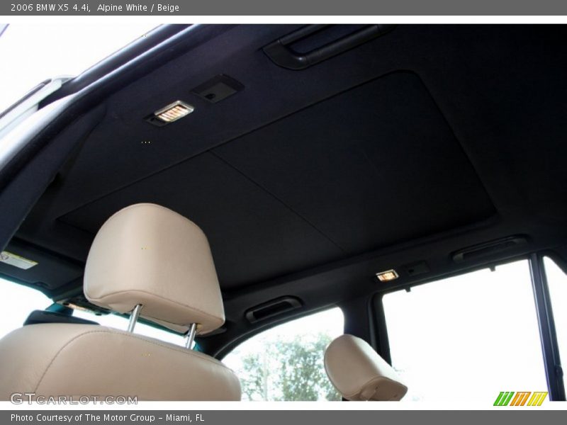 Alpine White / Beige 2006 BMW X5 4.4i