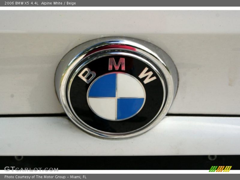 Alpine White / Beige 2006 BMW X5 4.4i