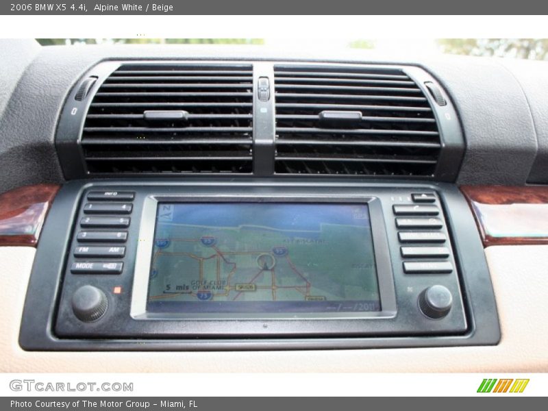 Alpine White / Beige 2006 BMW X5 4.4i