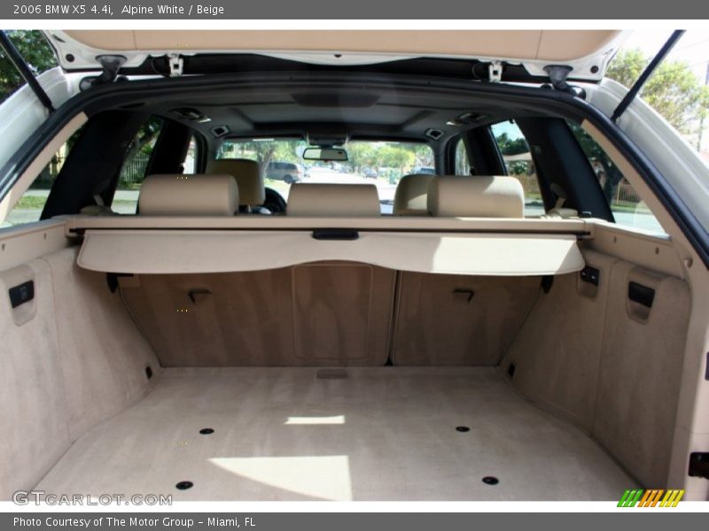 Alpine White / Beige 2006 BMW X5 4.4i