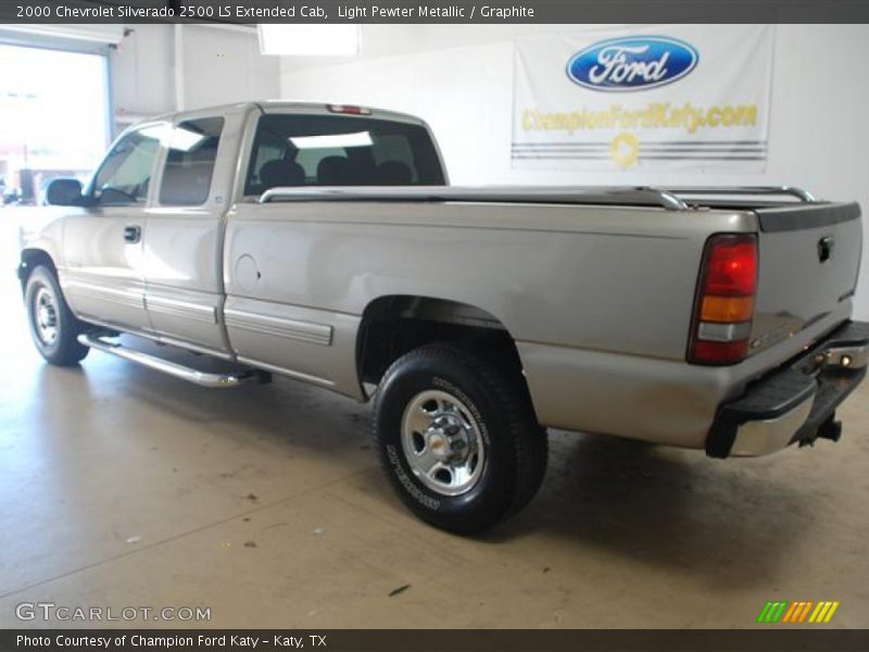 Light Pewter Metallic / Graphite 2000 Chevrolet Silverado 2500 LS Extended Cab