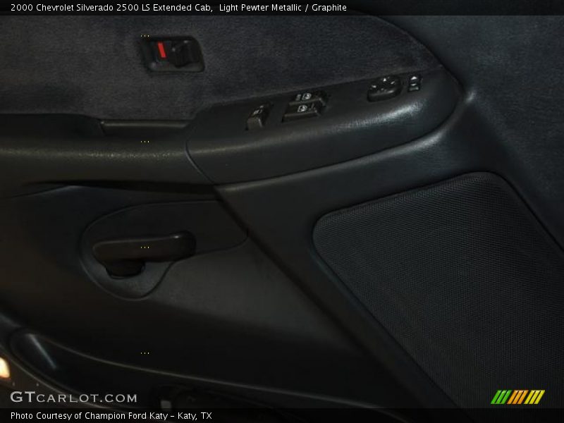 Light Pewter Metallic / Graphite 2000 Chevrolet Silverado 2500 LS Extended Cab