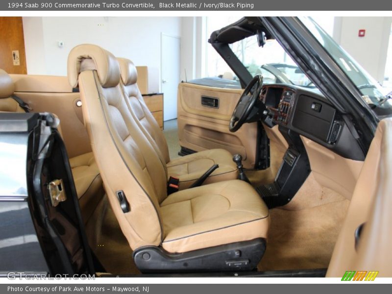  1994 900 Commemorative Turbo Convertible Ivory/Black Piping Interior