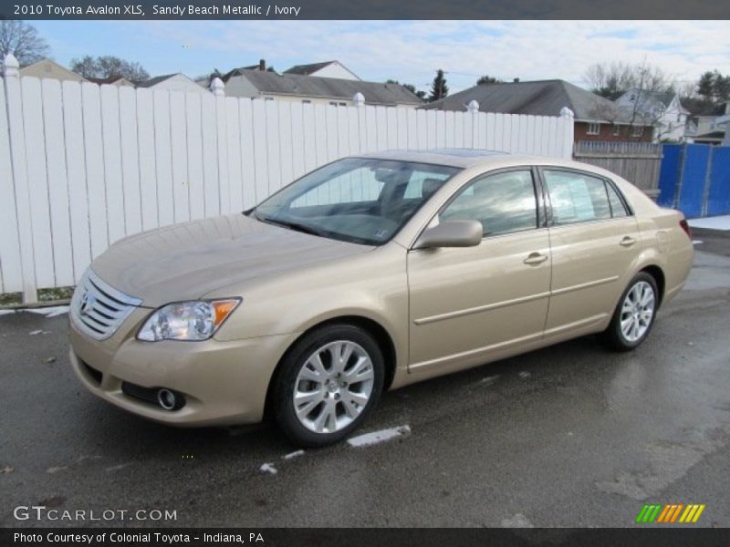 Sandy Beach Metallic / Ivory 2010 Toyota Avalon XLS