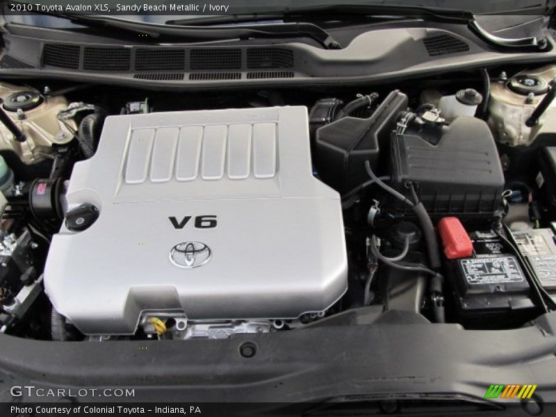 Sandy Beach Metallic / Ivory 2010 Toyota Avalon XLS
