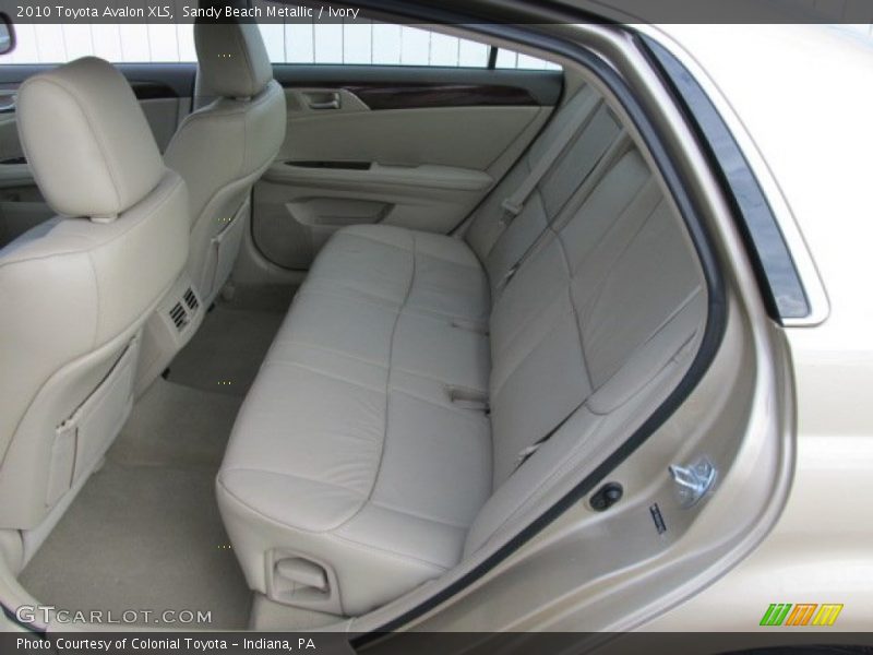 Sandy Beach Metallic / Ivory 2010 Toyota Avalon XLS