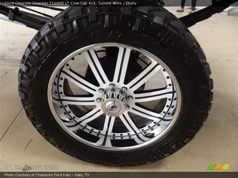Custom Wheels of 2009 Silverado 3500HD LT Crew Cab 4x4