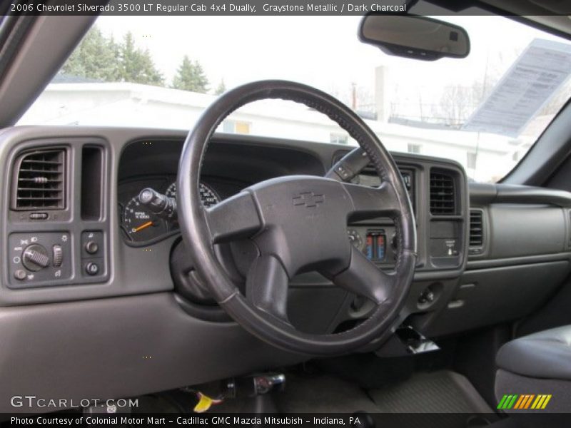 Dashboard of 2006 Silverado 3500 LT Regular Cab 4x4 Dually