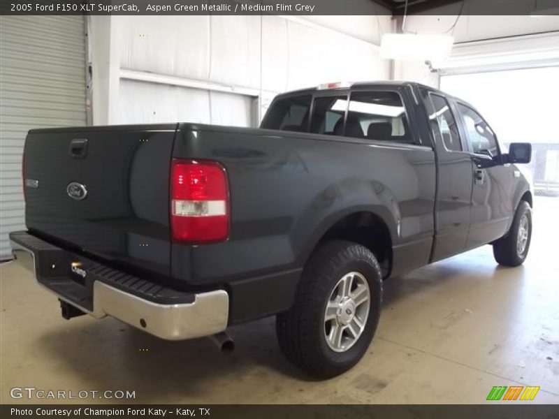 Aspen Green Metallic / Medium Flint Grey 2005 Ford F150 XLT SuperCab