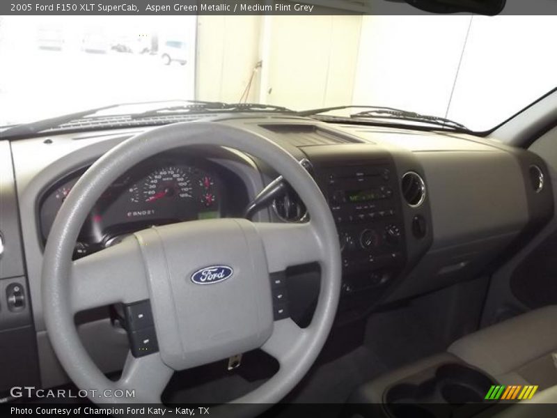 Aspen Green Metallic / Medium Flint Grey 2005 Ford F150 XLT SuperCab