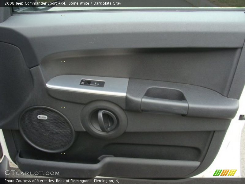 Stone White / Dark Slate Gray 2008 Jeep Commander Sport 4x4