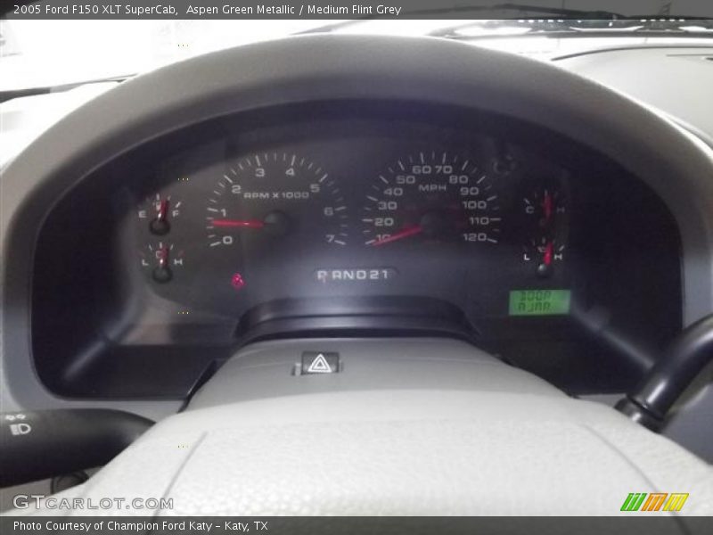 Aspen Green Metallic / Medium Flint Grey 2005 Ford F150 XLT SuperCab