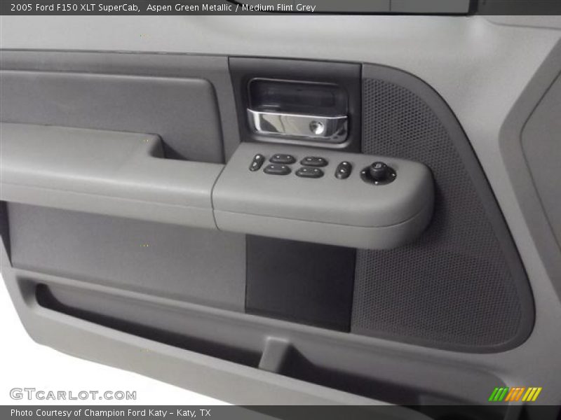 Aspen Green Metallic / Medium Flint Grey 2005 Ford F150 XLT SuperCab
