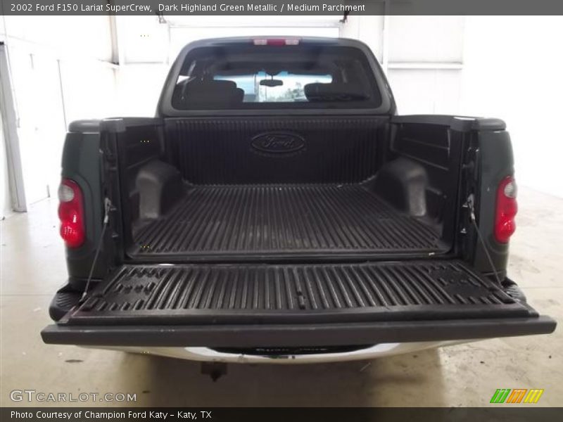 Dark Highland Green Metallic / Medium Parchment 2002 Ford F150 Lariat SuperCrew