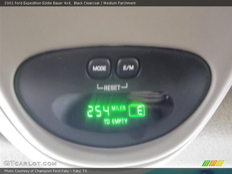 Black Clearcoat / Medium Parchment 2001 Ford Expedition Eddie Bauer 4x4
