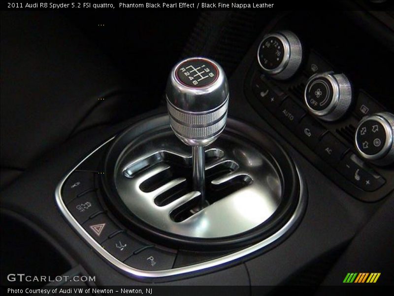  2011 R8 Spyder 5.2 FSI quattro 6 Speed Manual Shifter