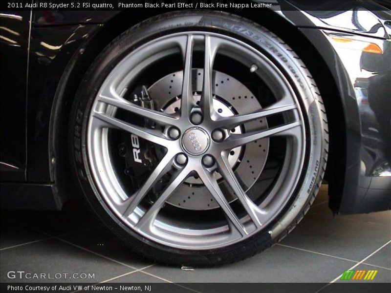  2011 R8 Spyder 5.2 FSI quattro Wheel