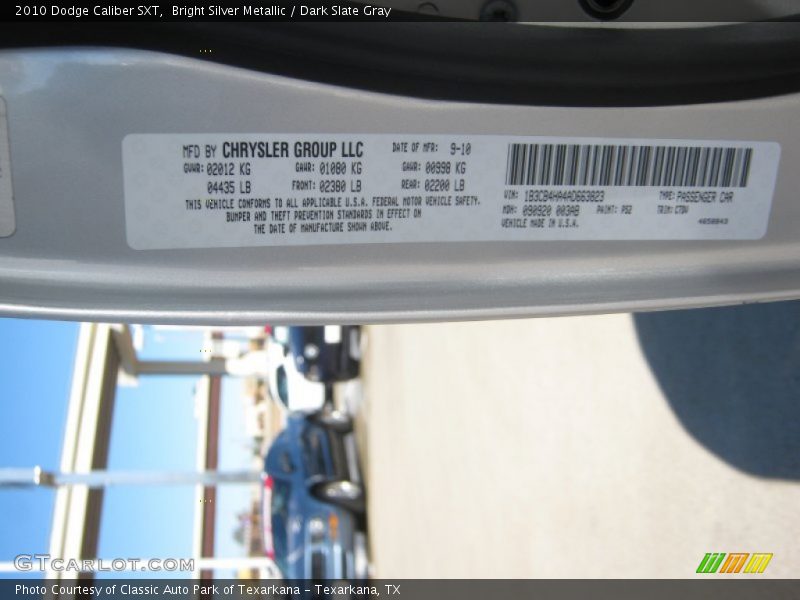 Bright Silver Metallic / Dark Slate Gray 2010 Dodge Caliber SXT