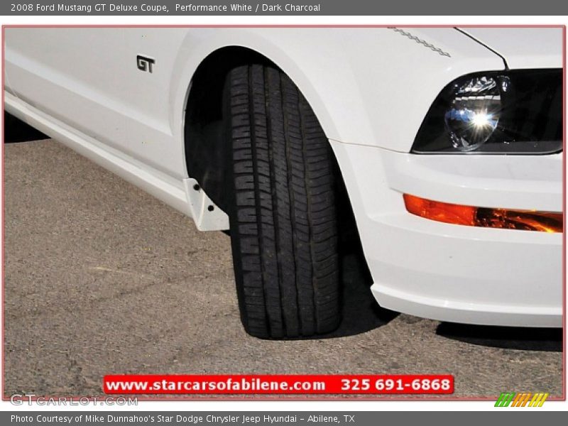 Performance White / Dark Charcoal 2008 Ford Mustang GT Deluxe Coupe