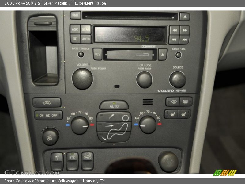 Silver Metallic / Taupe/Light Taupe 2001 Volvo S80 2.9