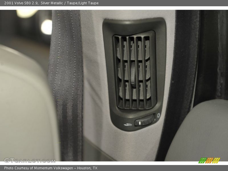 Silver Metallic / Taupe/Light Taupe 2001 Volvo S80 2.9