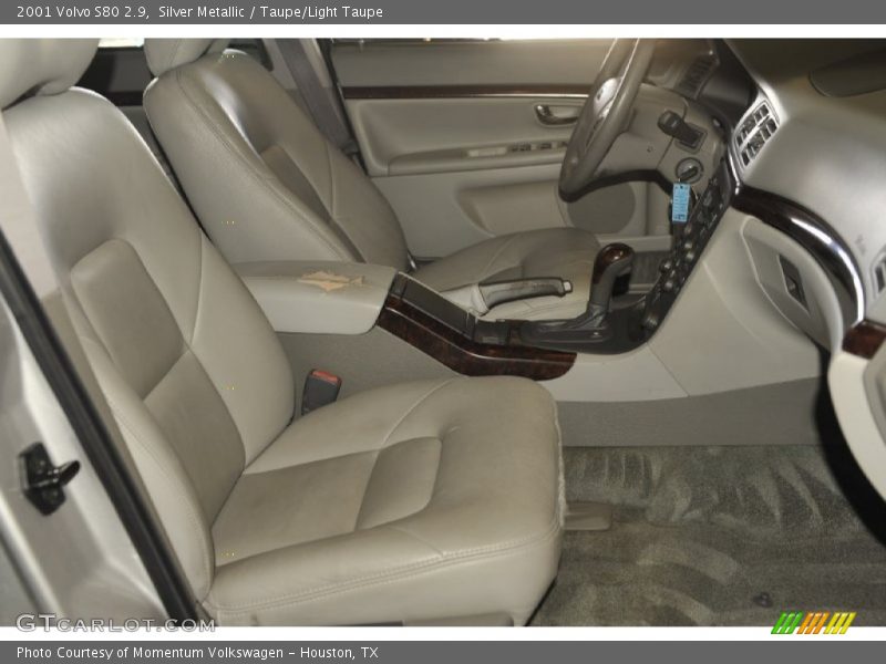 Silver Metallic / Taupe/Light Taupe 2001 Volvo S80 2.9
