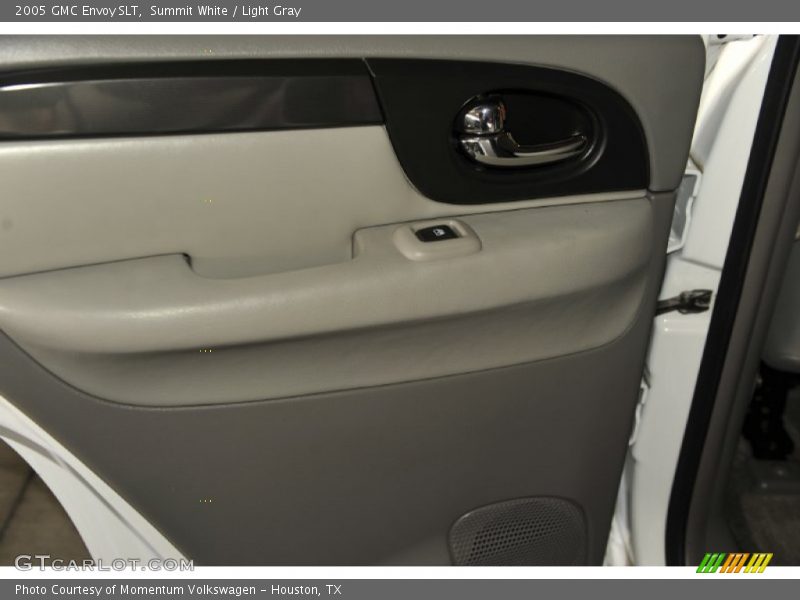 Summit White / Light Gray 2005 GMC Envoy SLT