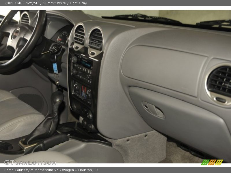 Summit White / Light Gray 2005 GMC Envoy SLT