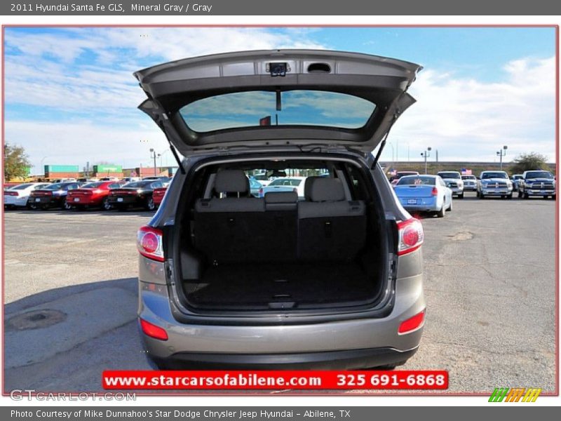 Mineral Gray / Gray 2011 Hyundai Santa Fe GLS
