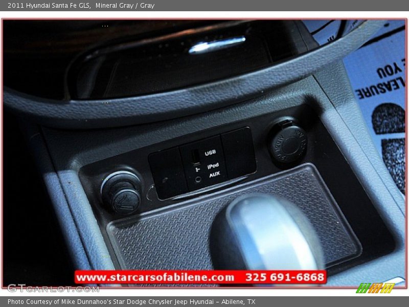 Mineral Gray / Gray 2011 Hyundai Santa Fe GLS