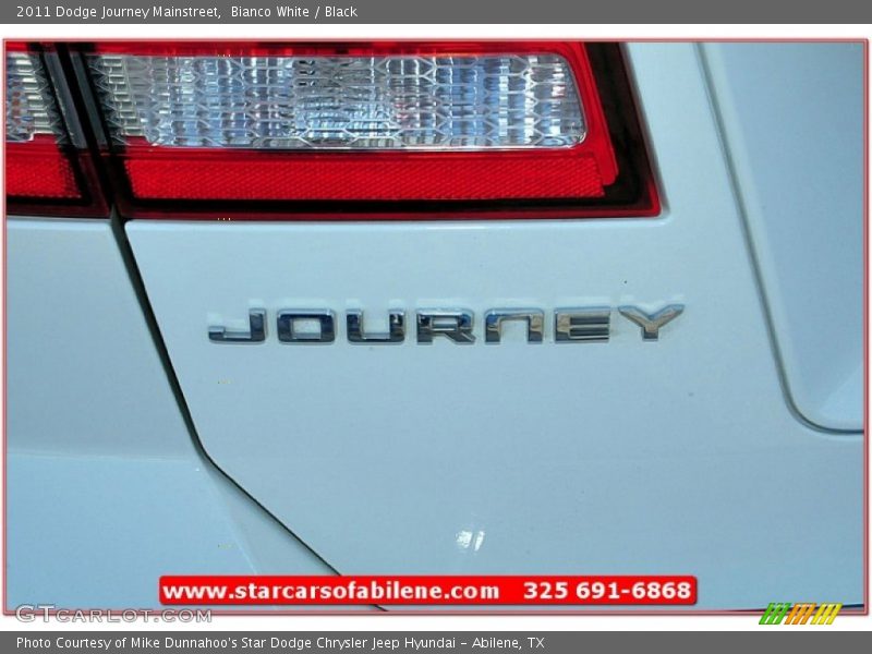 Bianco White / Black 2011 Dodge Journey Mainstreet