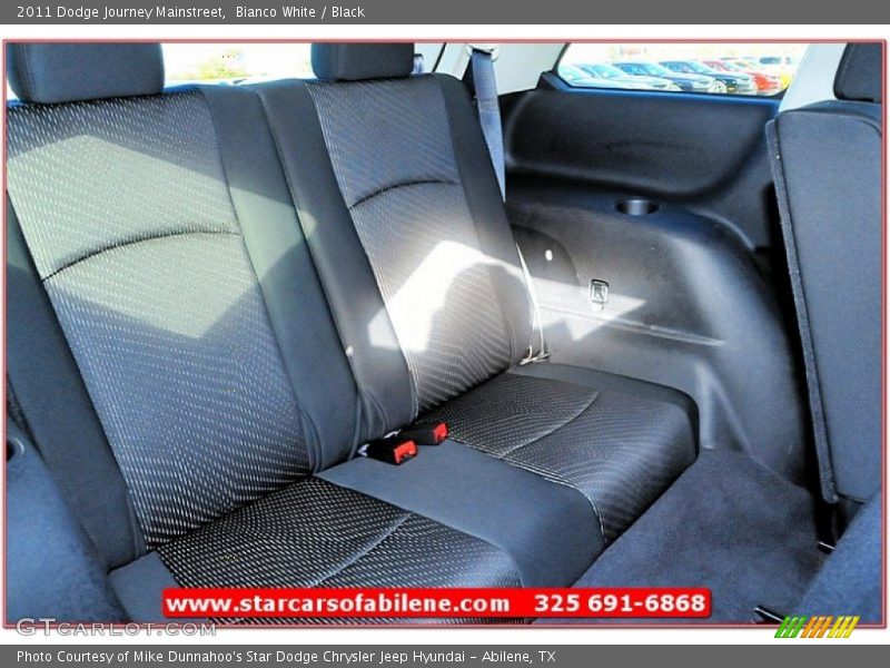 Bianco White / Black 2011 Dodge Journey Mainstreet