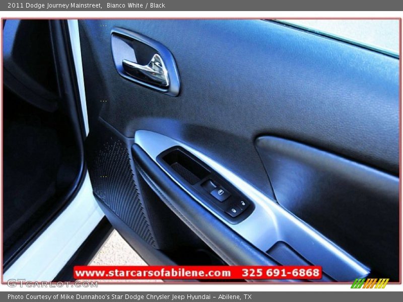 Bianco White / Black 2011 Dodge Journey Mainstreet