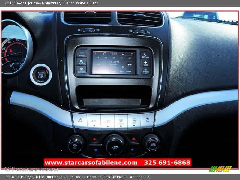 Bianco White / Black 2011 Dodge Journey Mainstreet