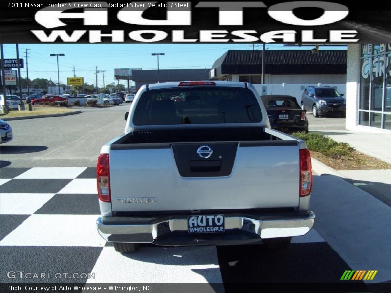 Radiant Silver Metallic / Steel 2011 Nissan Frontier S Crew Cab