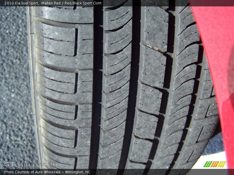 Molten Red / Red/Black Sport Cloth 2010 Kia Soul Sport