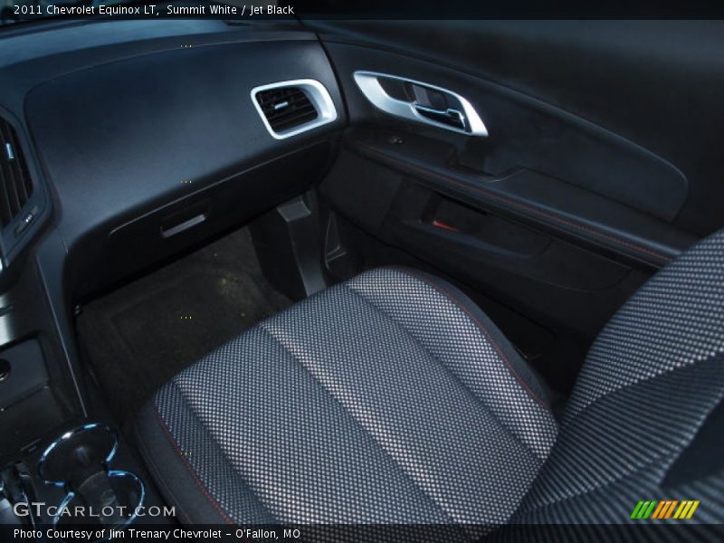 Summit White / Jet Black 2011 Chevrolet Equinox LT