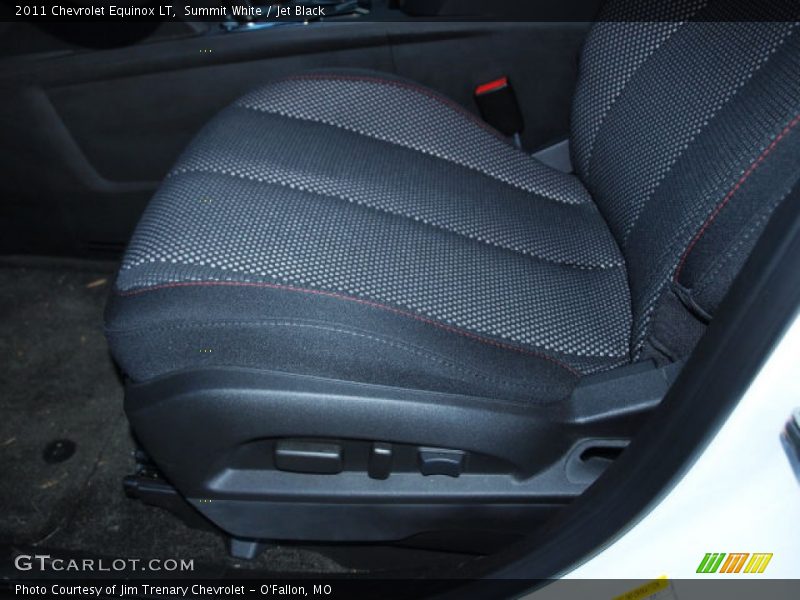 Summit White / Jet Black 2011 Chevrolet Equinox LT