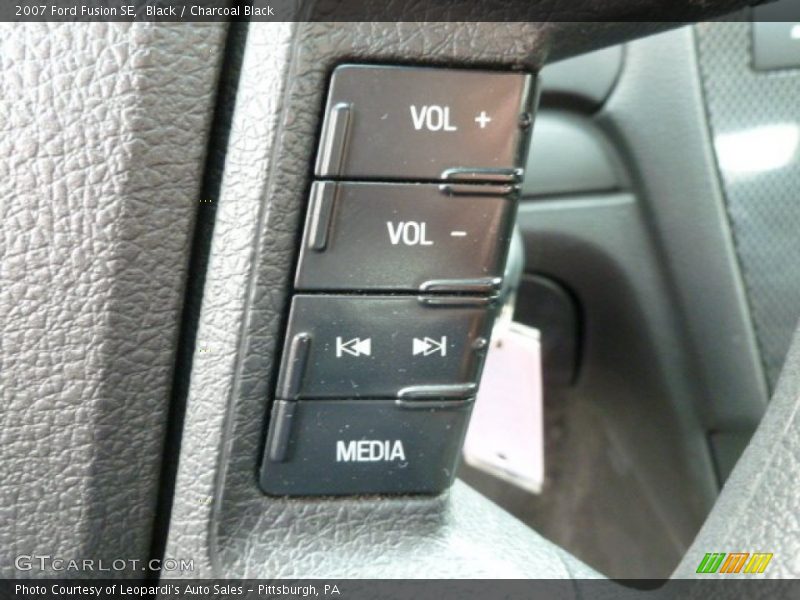 Black / Charcoal Black 2007 Ford Fusion SE