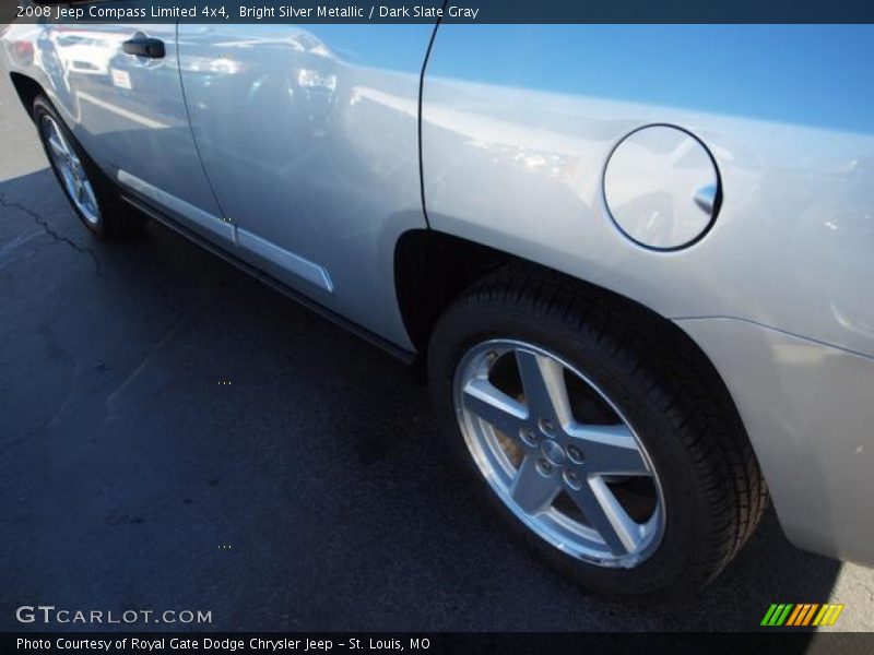 Bright Silver Metallic / Dark Slate Gray 2008 Jeep Compass Limited 4x4