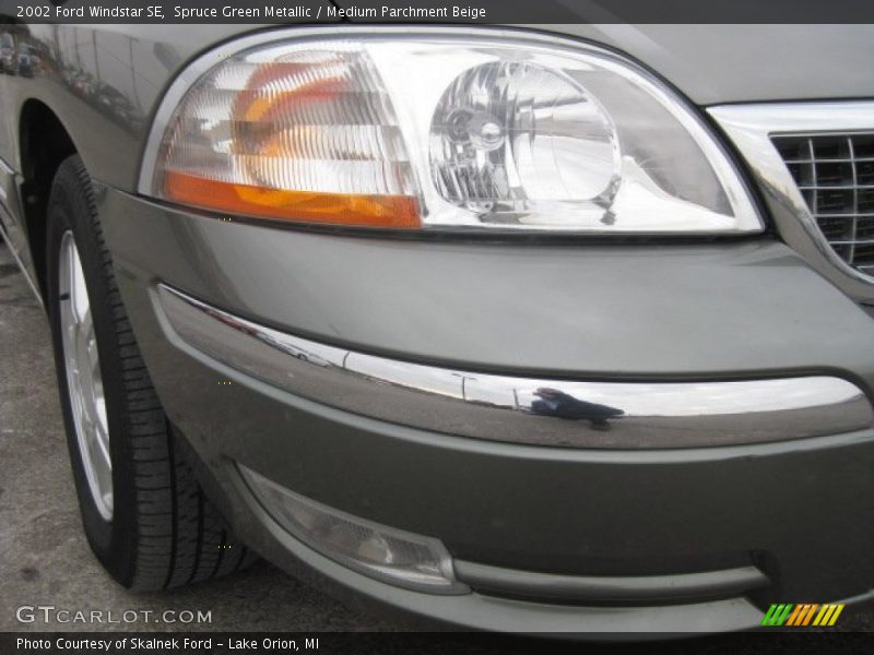 Spruce Green Metallic / Medium Parchment Beige 2002 Ford Windstar SE