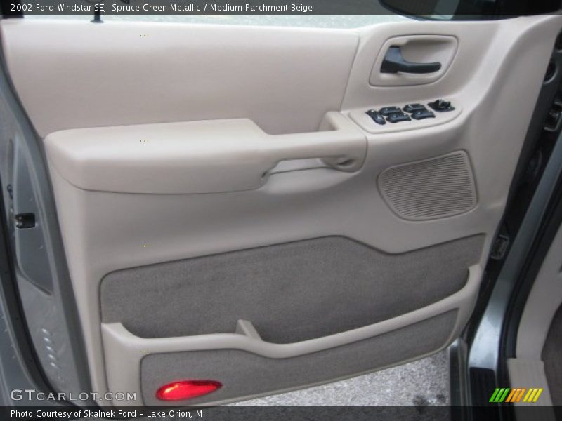 Spruce Green Metallic / Medium Parchment Beige 2002 Ford Windstar SE