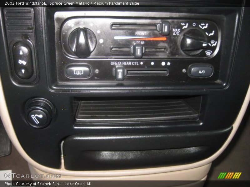 Controls of 2002 Windstar SE