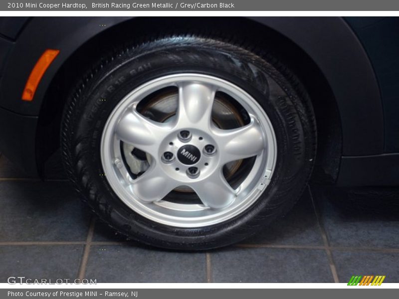 British Racing Green Metallic / Grey/Carbon Black 2010 Mini Cooper Hardtop