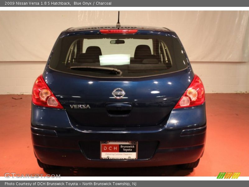 Blue Onyx / Charcoal 2009 Nissan Versa 1.8 S Hatchback